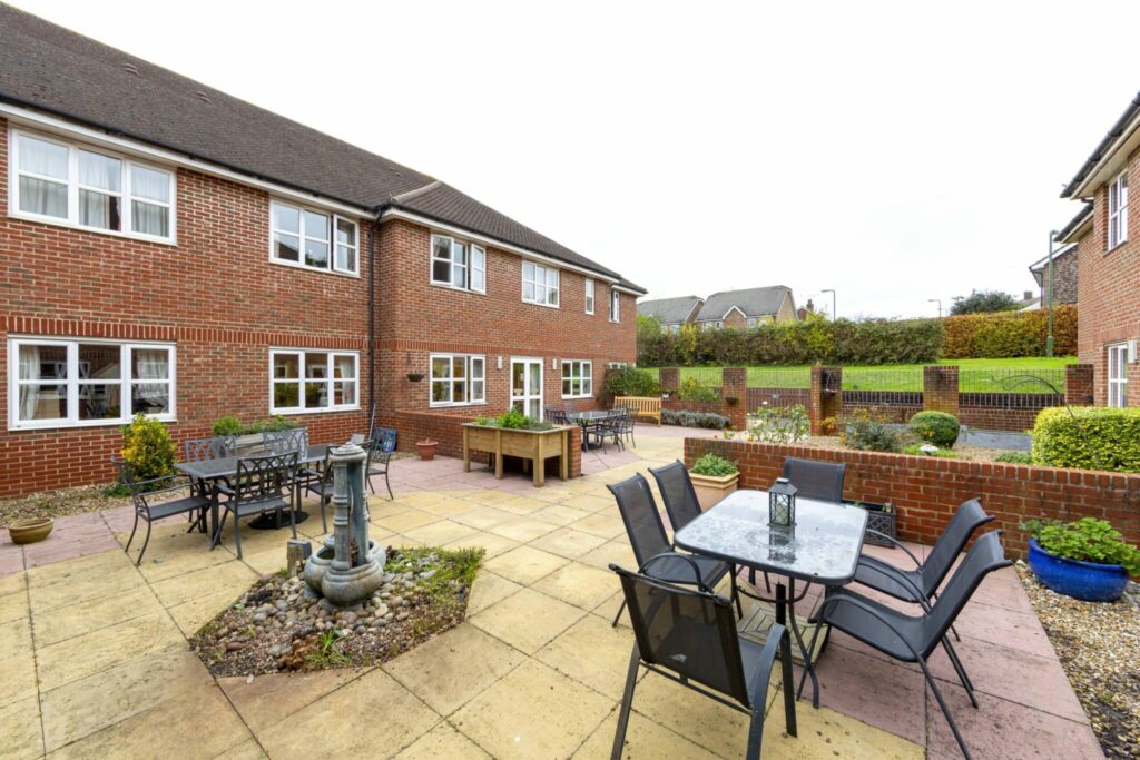 derwent lodge care home exterior